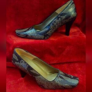 Enzo Angiolini Medlin Gray & Black Snakeskin Print Leather Pumps - Size 7M